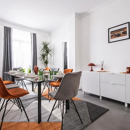 Entre Cathedrale Et Beaux-arts Apartment *