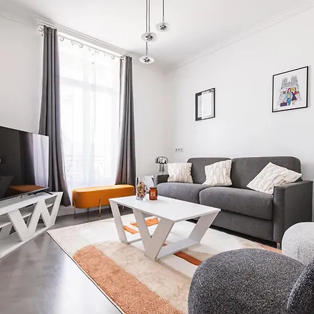 Entre Cathedrale Et Beaux-arts Apartment