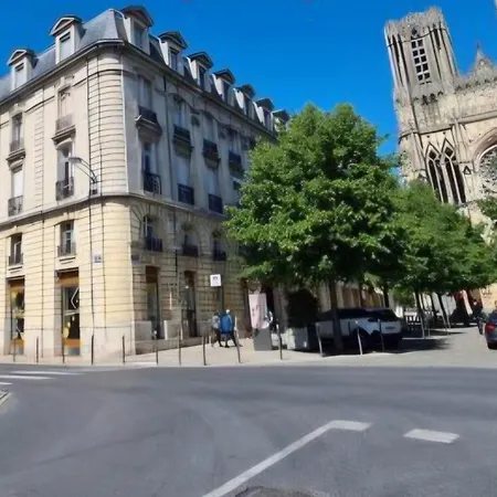 Apartment Entre Cathedrale Et Beaux-arts *